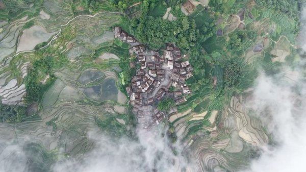 配资正规炒股配资门户 从冰雪到椰林：来看中国旅游经济的新增长极